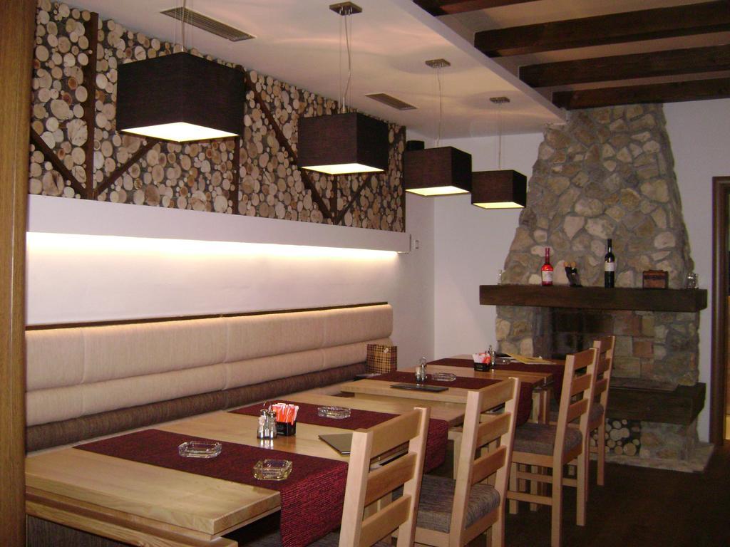 Guest House Zavicaj Pale Ngoại thất bức ảnh